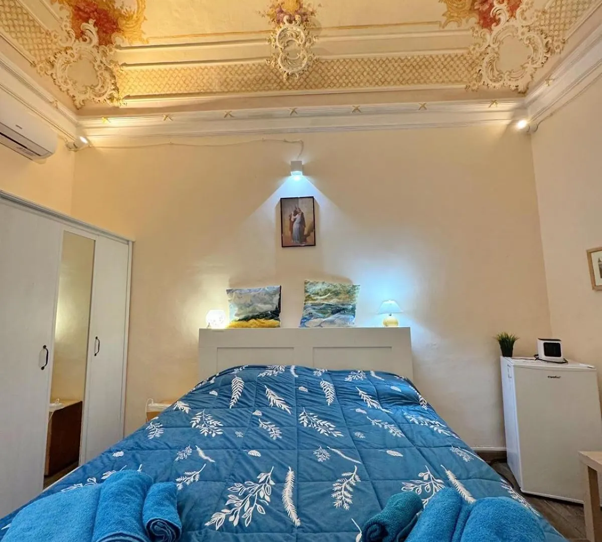 Art In Center Bed & Breakfast Catania 0*,  Italy