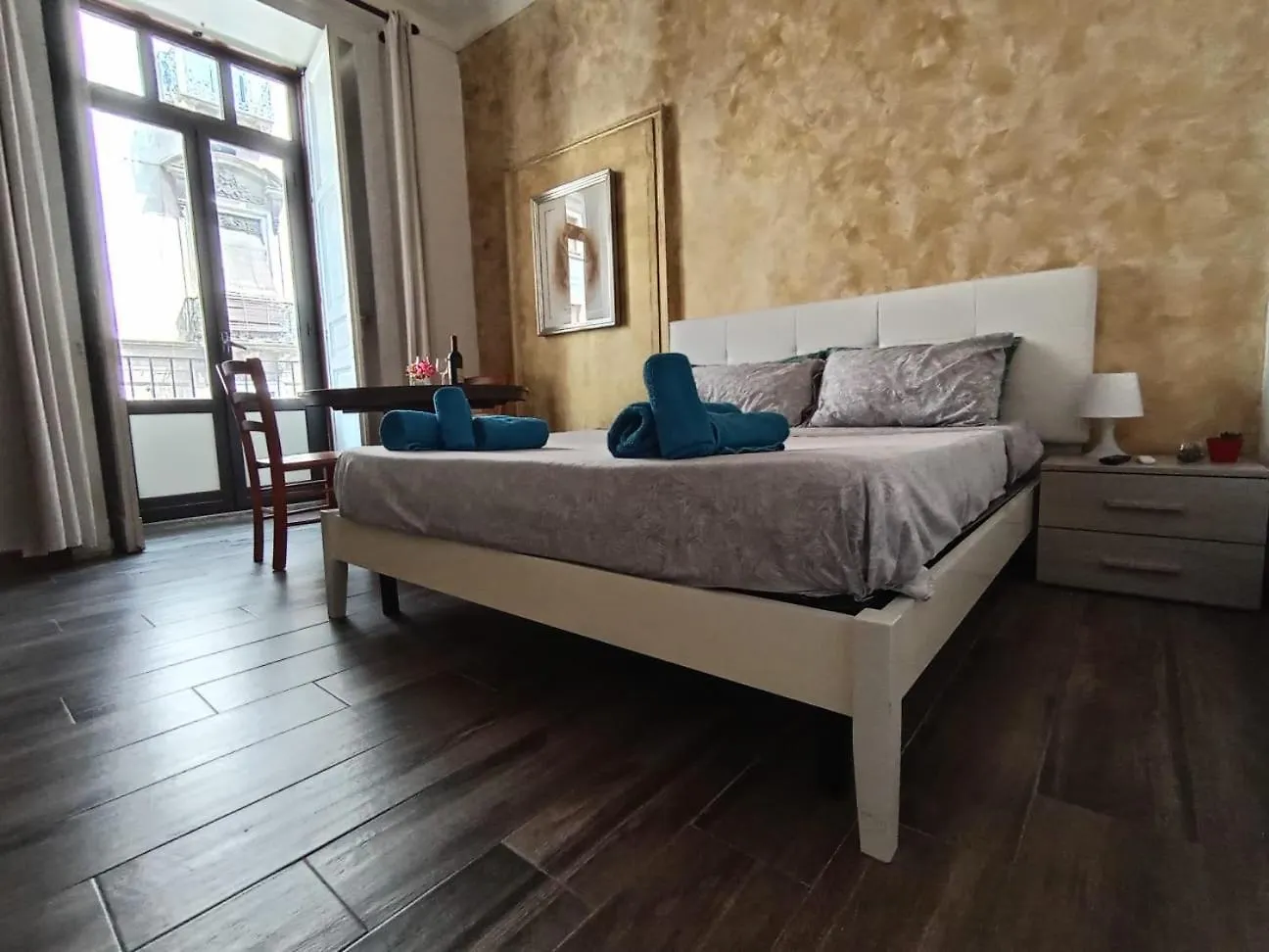 Couette-café Bed and Breakfast Art In Center à Catane Italie